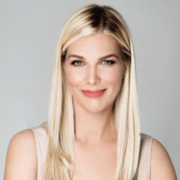 Laura Lynne Jackson