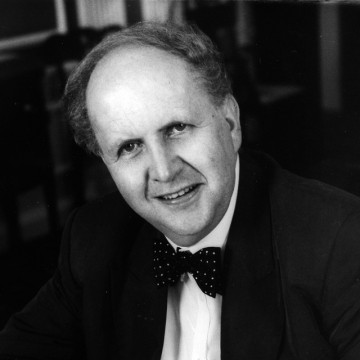 Alexander McCall Smith