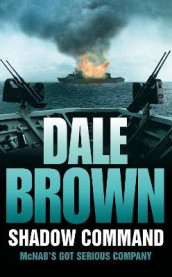 Shadow command av Dale Brown (Heftet)