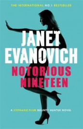 Notorious nineteen av Janet Evanovich (Heftet)