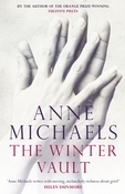 The winter vault av Anne Michaels (Heftet)