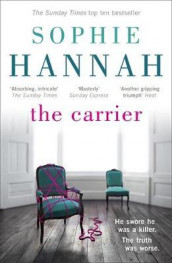 The carrier av Sophie Hannah (Heftet)