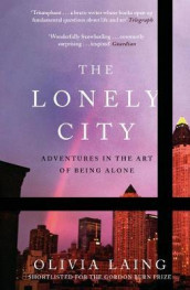 The lonely city av Olivia Laing (Heftet)