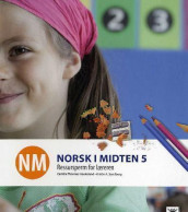NM Norsk i midten 5 ressursperm av Camilla Thornæs Haukeland og Kristín A. Sandberg (Innbundet)